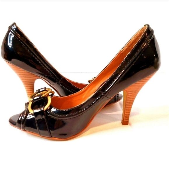 TRIBECCA by Kenneth Cole Patent Leather Peep-Toe - Picture 2 of 6